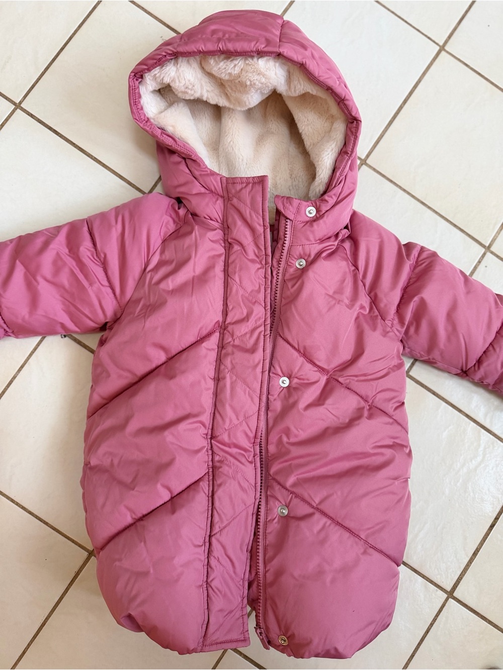 GAP Girls Rose Pink Hooded Puffer Jacket with Plush Lining